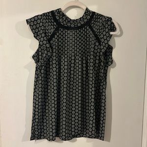 Floral loft flutter sleeve top